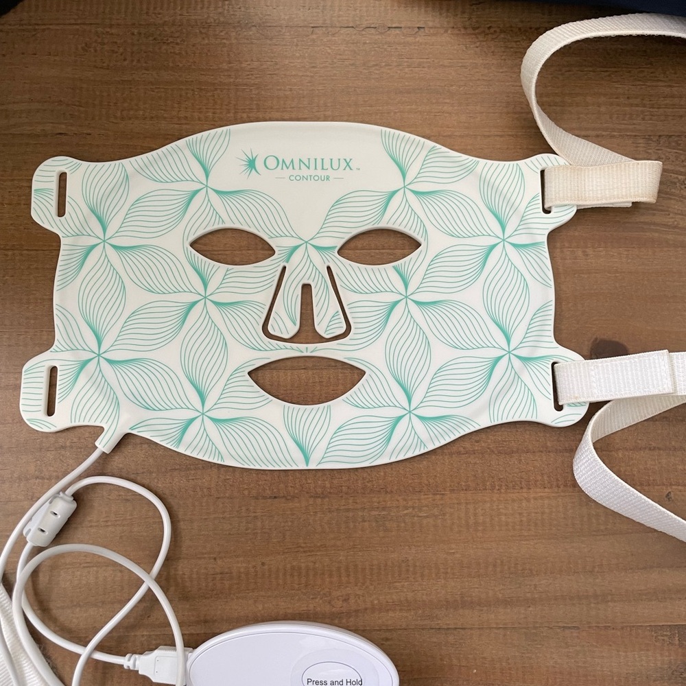 Omnilux Contour Mask